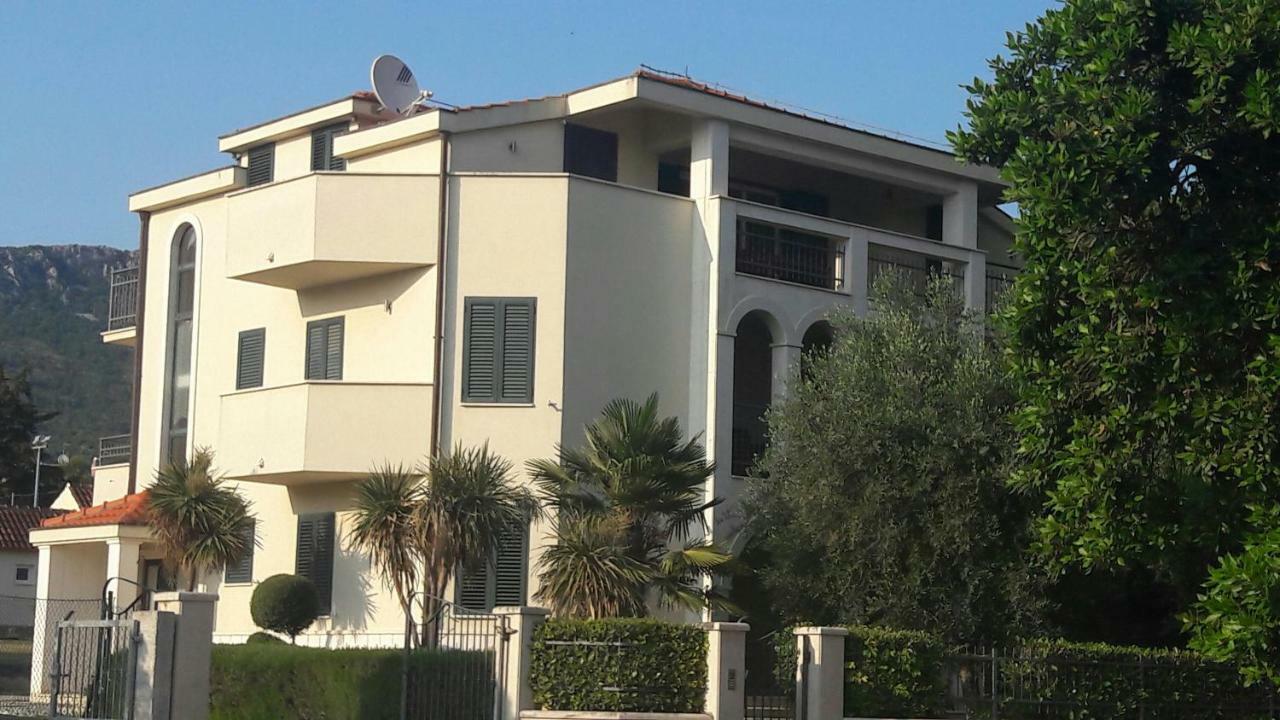 Apartmani Vitturi Kaštela Extérieur photo
